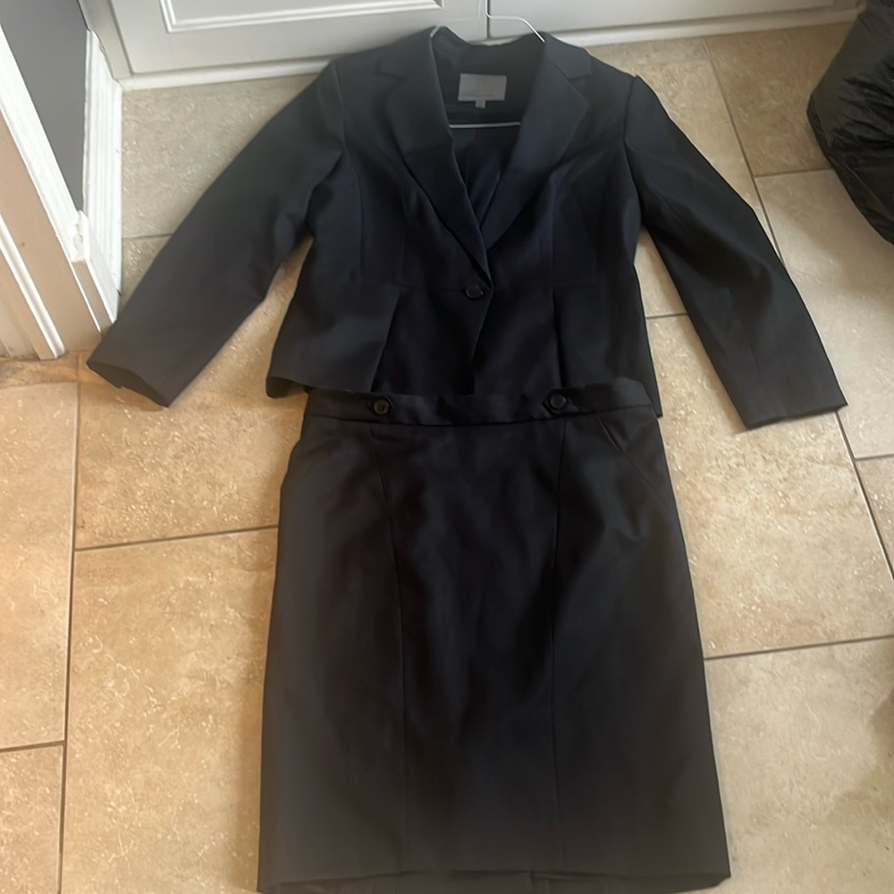 Ladies suit